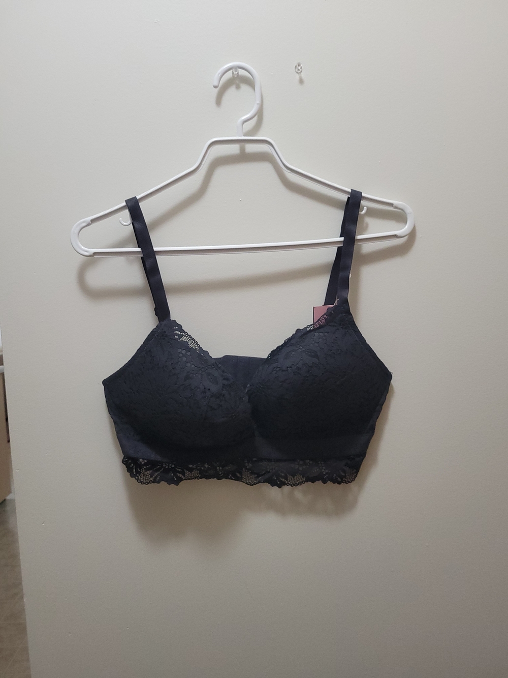 H&M Black Wireless Push-up Bra with Scalloped Hem